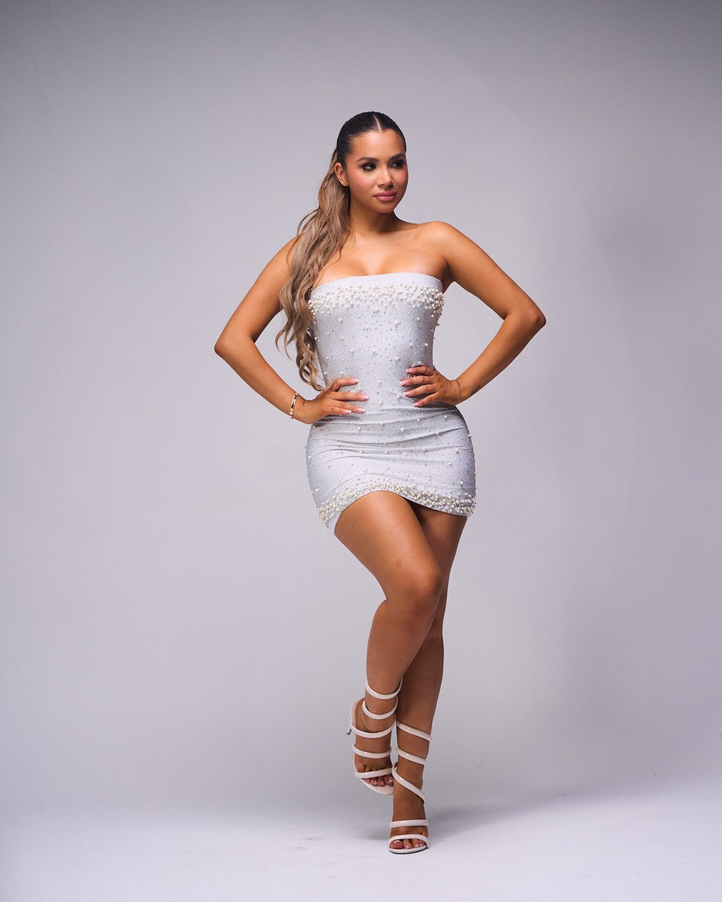VESTIDO DE PERLAS