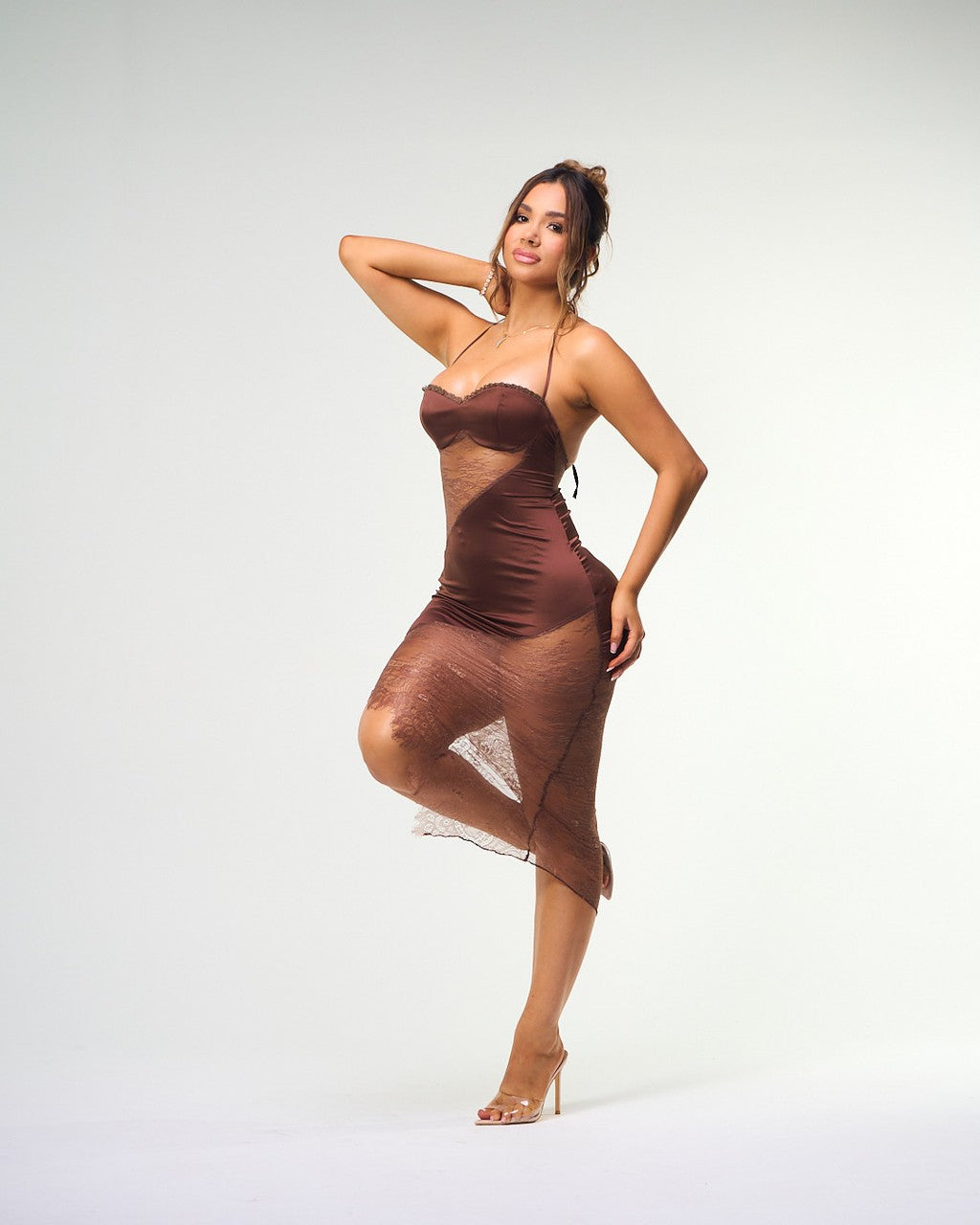 VESTIDO SATINADO LENCERO